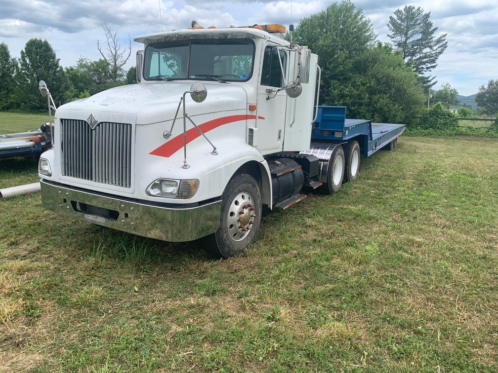 2000 International 9100 Truck