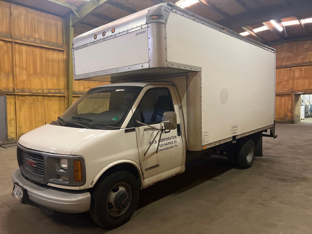 2002 GMC Savana Van