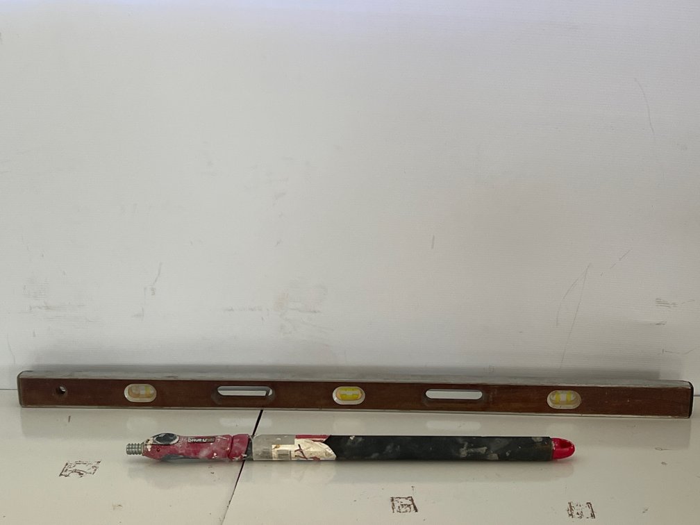 Shur-Line Extension Pole and Wooden Spirit Level