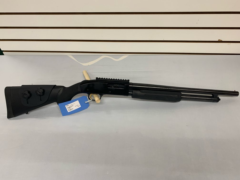 Mossberg Model 500 12 Gauge Pump-Action Shotgun