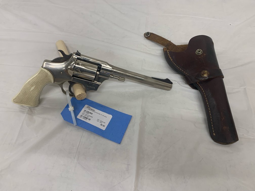 High Standard Sentinel R-101 .22LR Revolver & Holster
