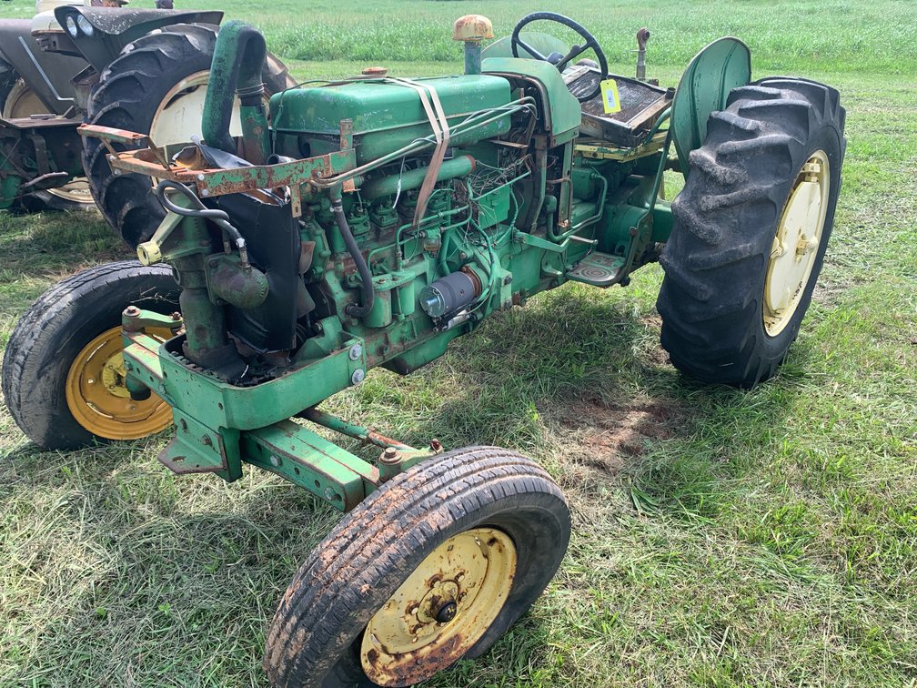 John Deere 1010 Diesel Tractor With Syncro-Range Transmission