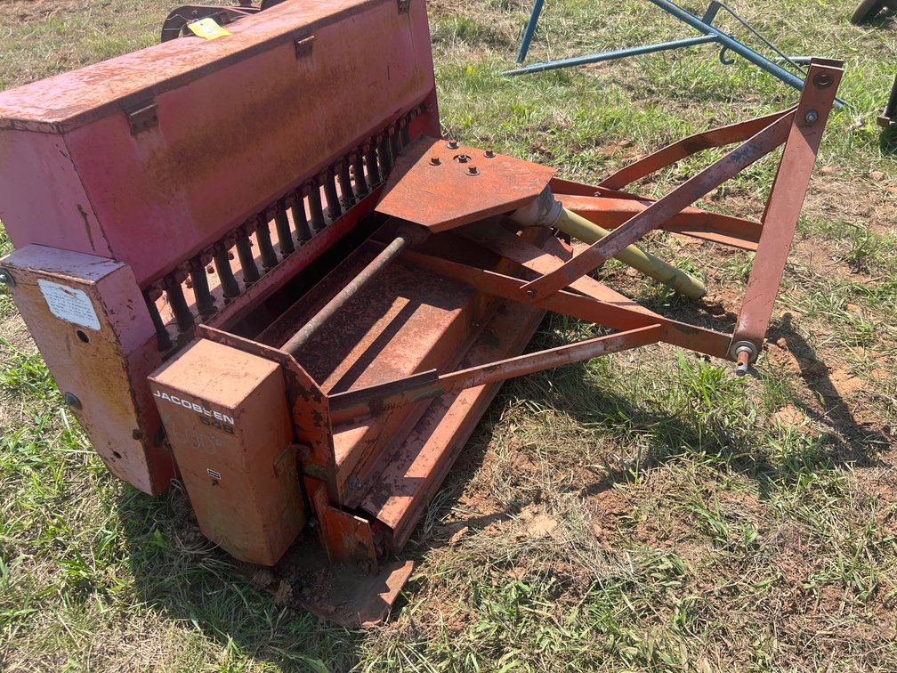 Jacobsen 548 3-Point Tractor-Mounted Seeder 55” Wide