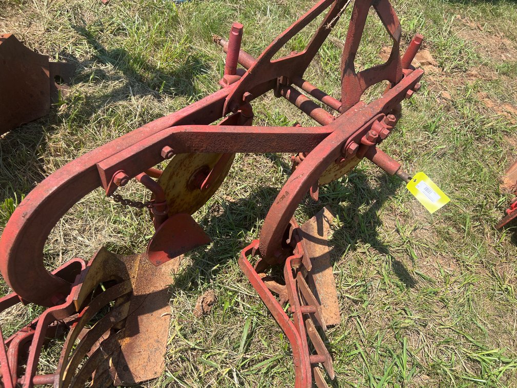 Dearborn Model 10-17 2-Bottom Moldboard Plow