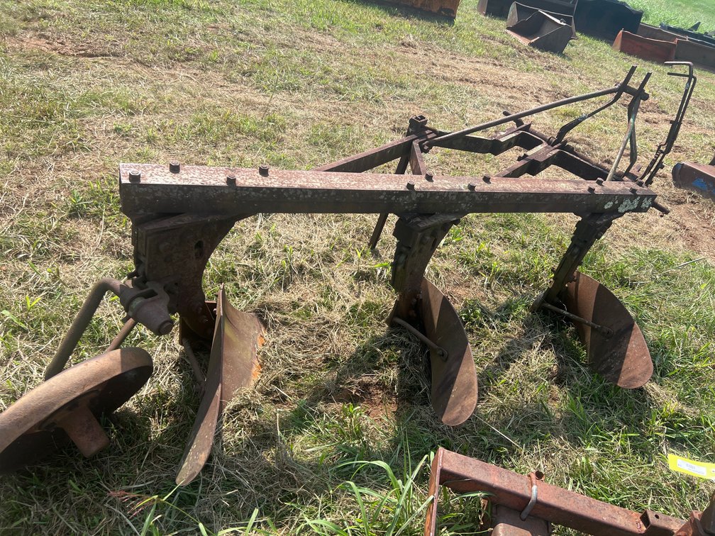 3-Bottom 3-Point Hitch Moldboard Plow