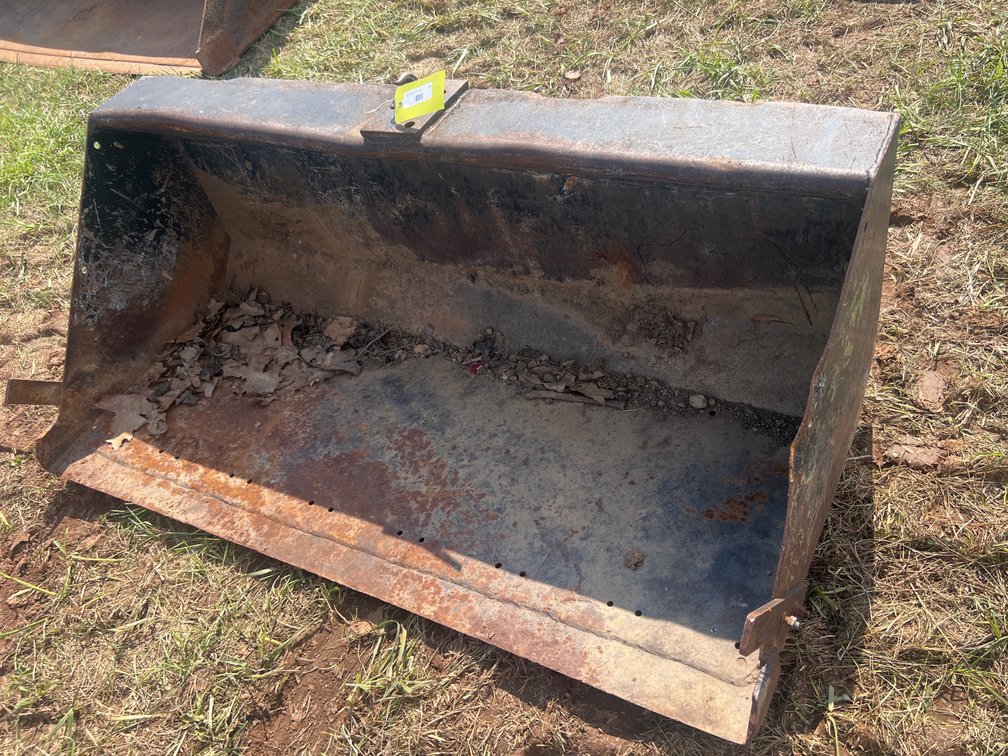 Smooth-Edge Loader Bucket 60” Wide