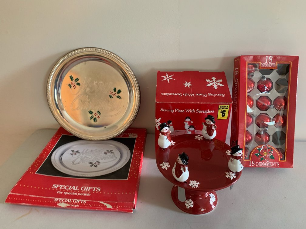 Holiday Serving Tray, Pedestal Plate with Spreaders, and Ornaments