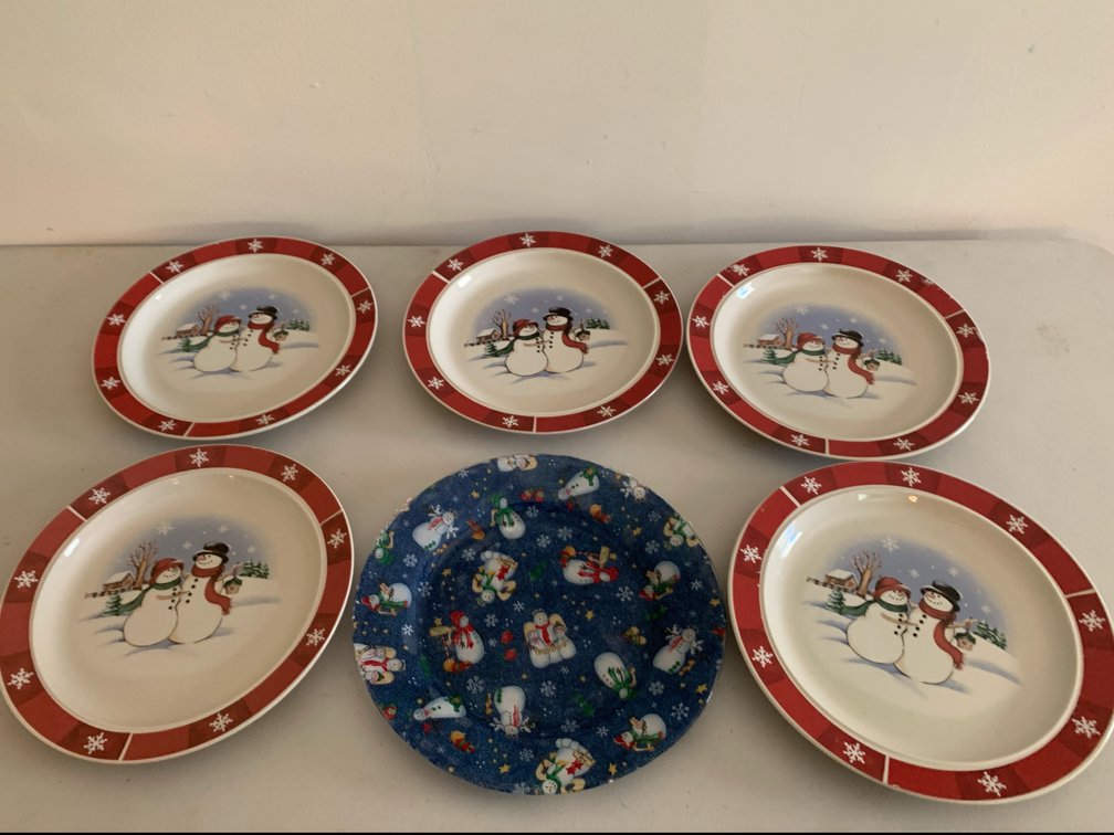 Set of Six Ceramic Snowman Decorative Plates