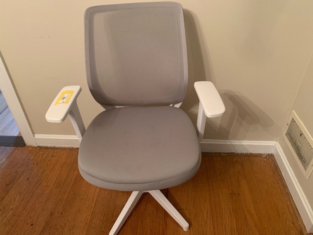 Mesh Back Swivel Office Chair with White Frame