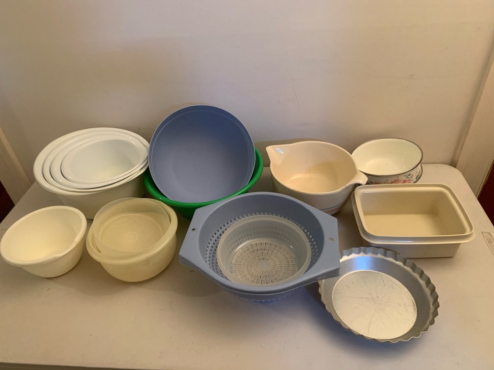 Plastic Bowls, Batter Bowl, Colander, and Tart Pan