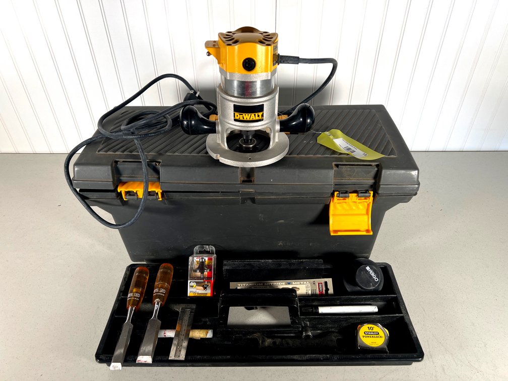 DeWalt Electric Router with Hand Chisel and Pocket Chum