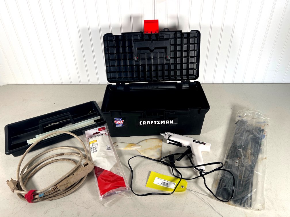 Arrow Glue Gun With Glue Sticks and Cable Ties.  Box includes extention cord.