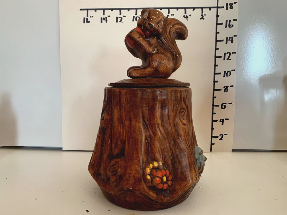 Squirrel on a Stump Cookie Jar