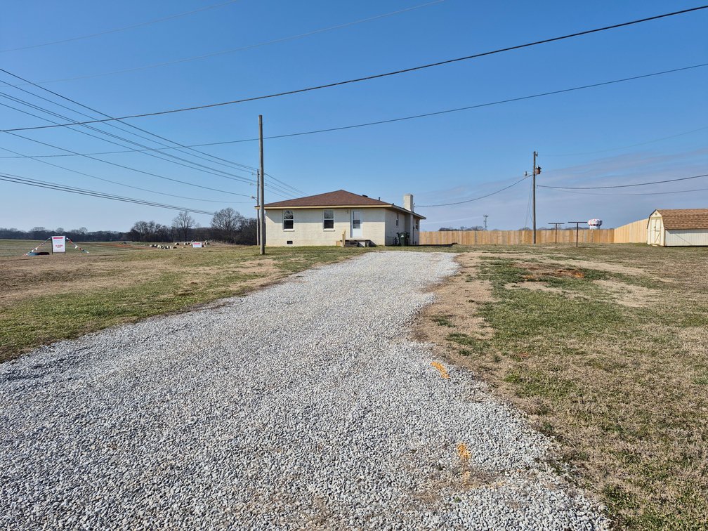 Image for 3 Bed 2 Bath house on 1+/- ac in Tuscumbia