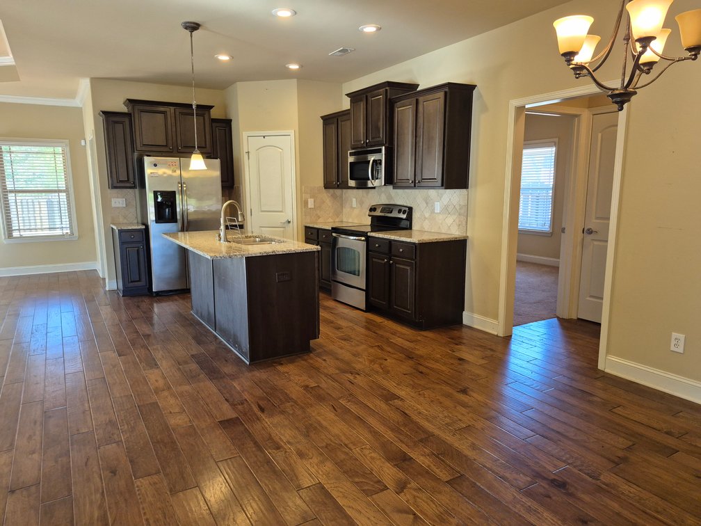 Image for The Estate of Lee Ann Hodges 402 Bay Tree Ln SW Huntsville