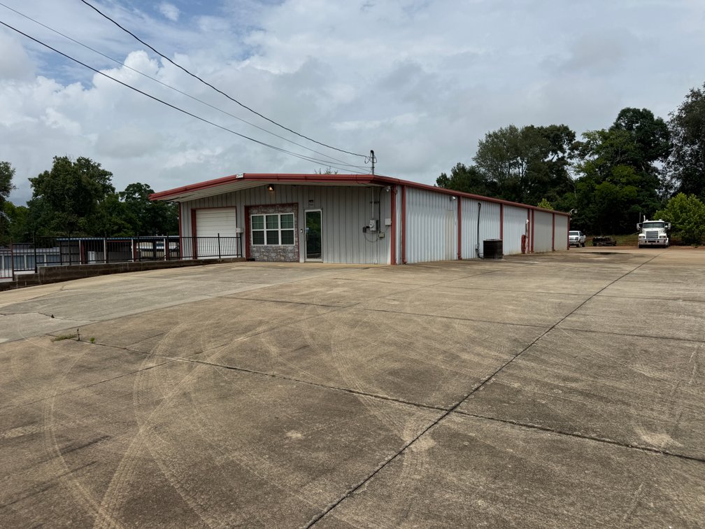 Image for 7560 Lambs Ferry Rd.  Commercial Building