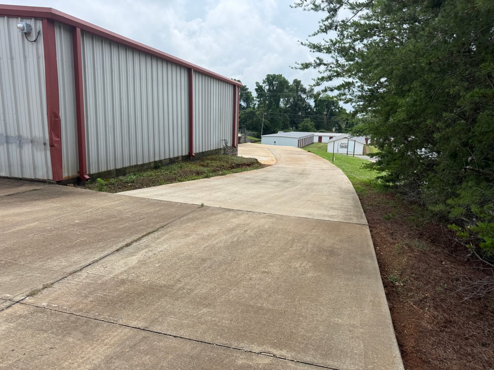 Image for 7560 Lambs Ferry Rd.  Commercial Building
