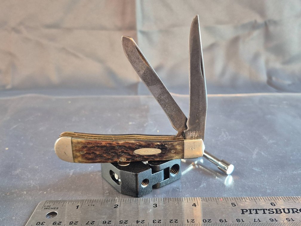 Case XX Two-Blade Pocket Knife with Jigged Bone Handle