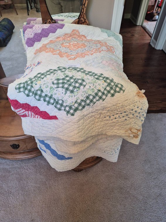 Patchwork Quilt With Multicolored Patterns