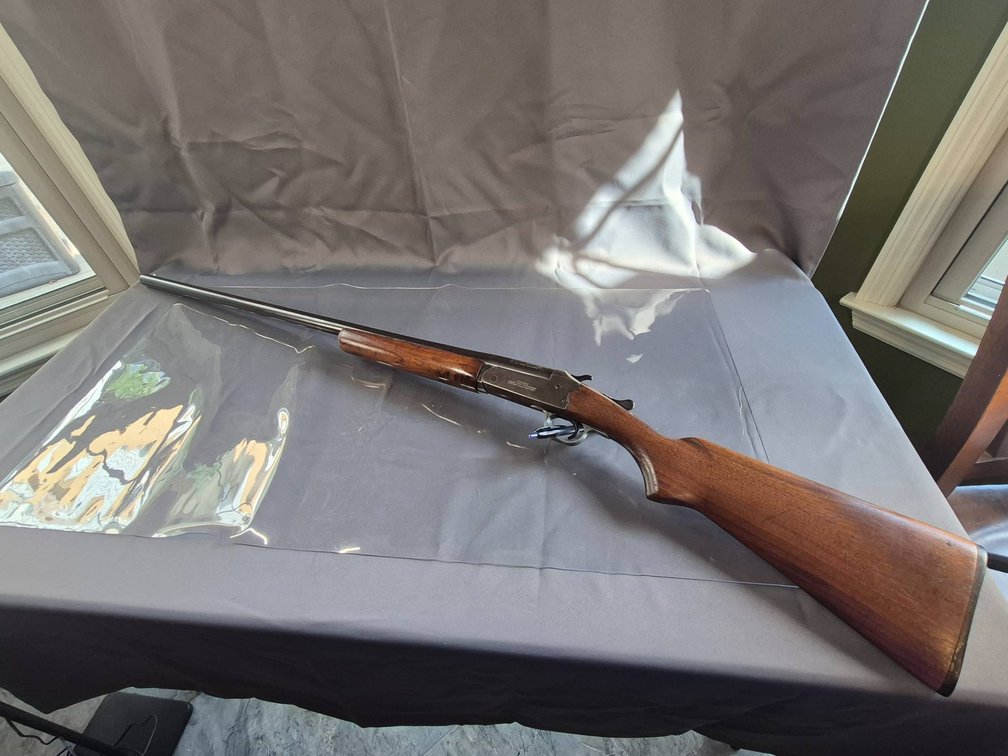 Stevens Model 107B Single-Shot Shotgun, 12-Gauge
