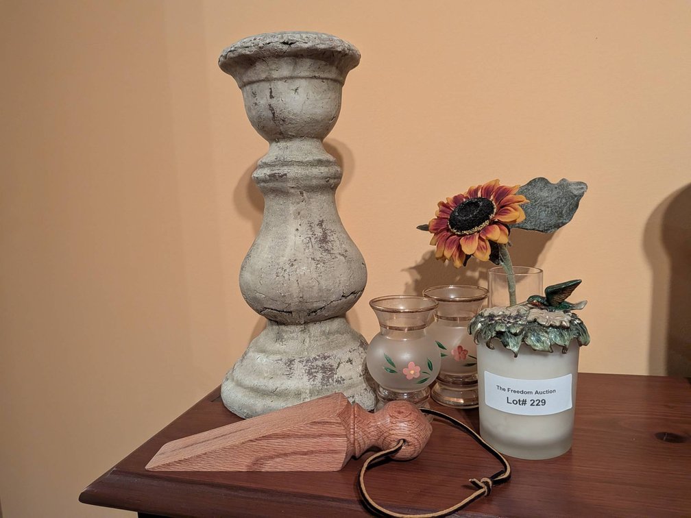 Decorative Lot with Candlestick, Votive Holders, and Wooden Tassel