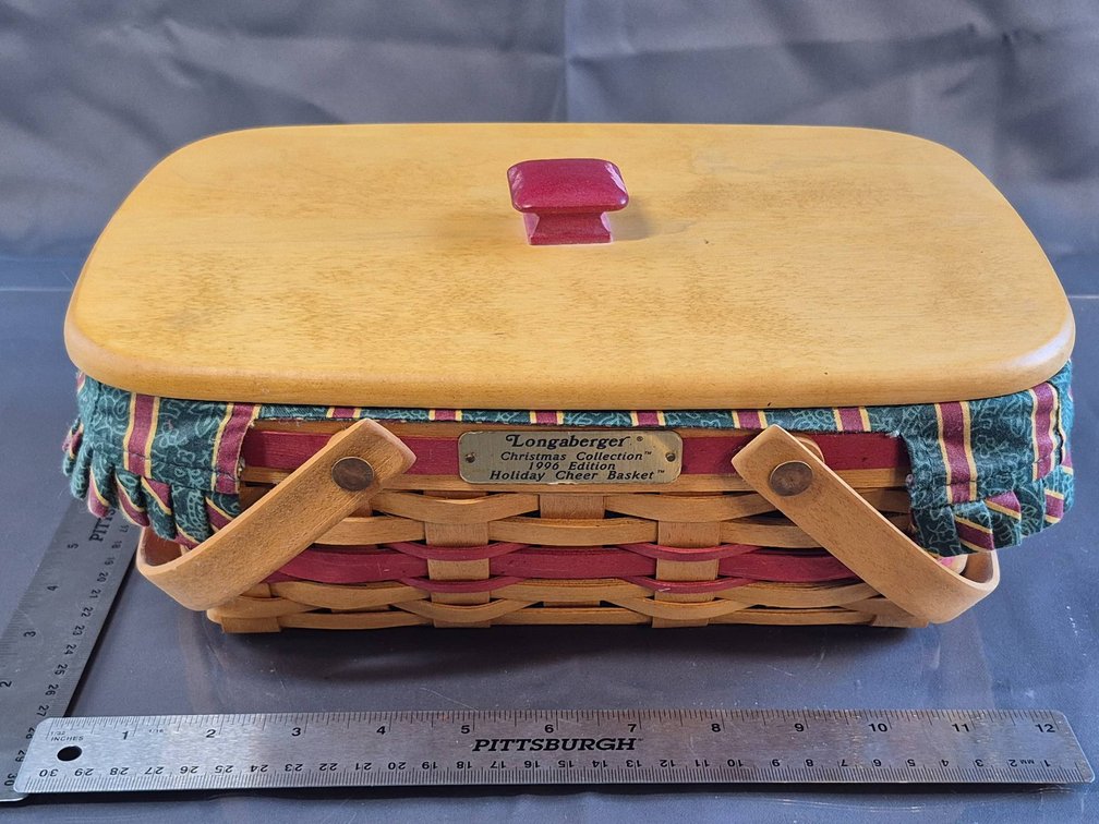 Longaberger Holiday Cheer Basket - Christmas Collection 1996