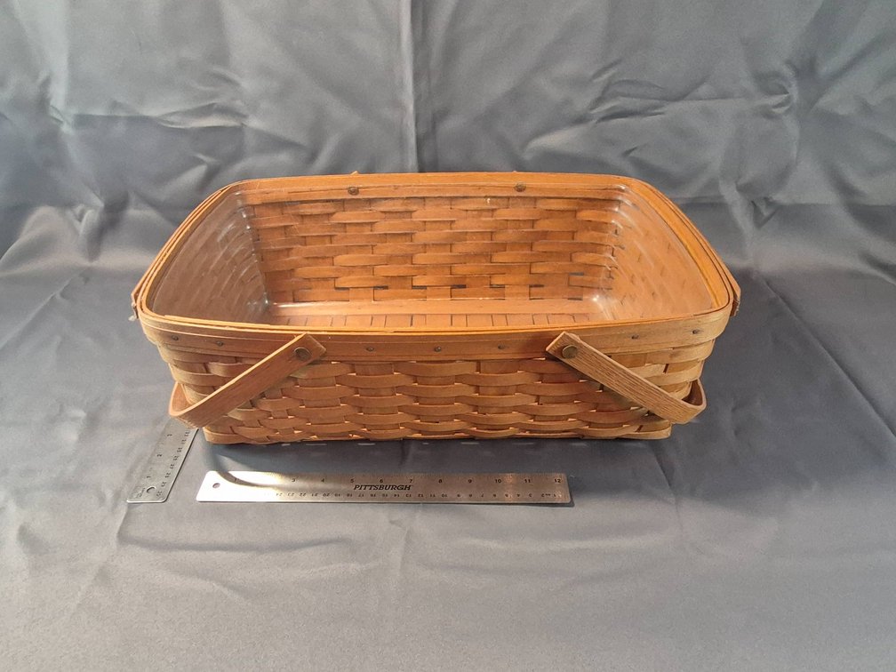 Longaberger Handwoven Basket With Plastic Liner, 1989