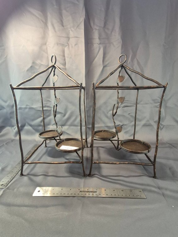 Decorative Metal Plant Stands with Leaf Design