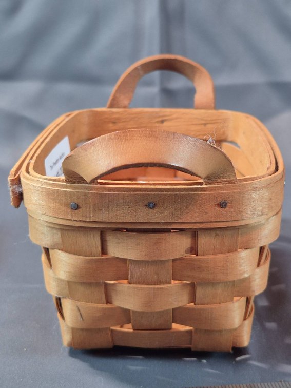 Longaberger Handwoven Basket with Handle, 1993