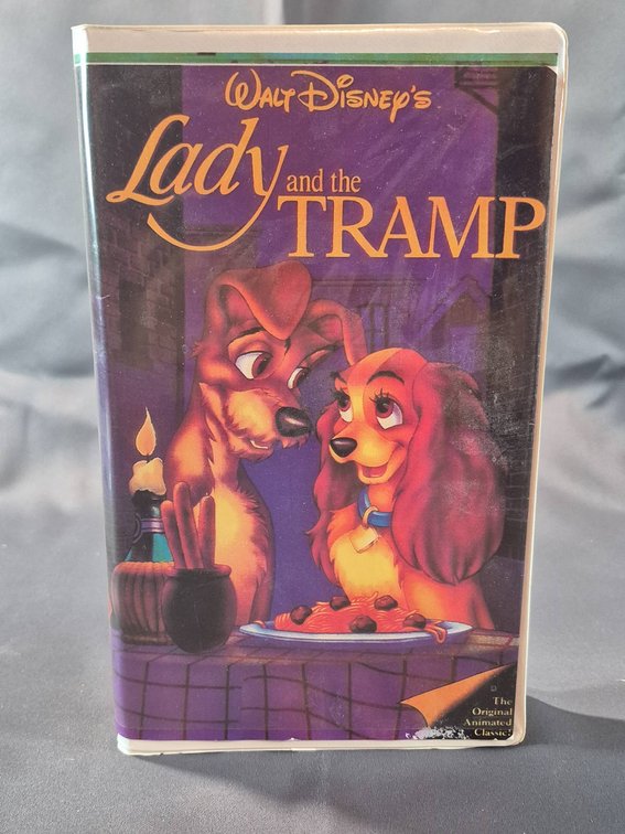 Walt Disney's Lady and the Tramp VHS Tape, Black Diamond Edition
