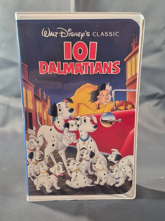 Walt Disney's Classic '101 Dalmatians' VHS in Clamshell Case