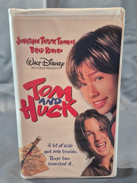 Walt Disney's 'Tom and Huck' VHS Featuring Jonathan Taylor Thomas and Brad Renfro