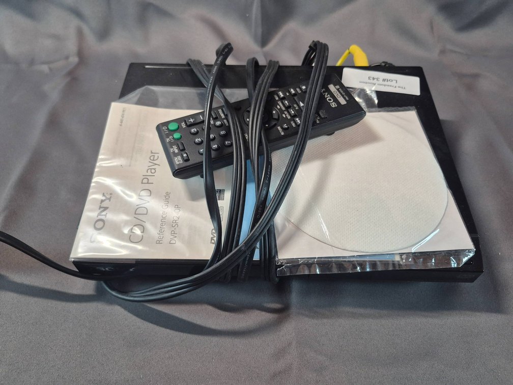 Sony DVP-SR210P CD/DVD Player with Remote and Manual