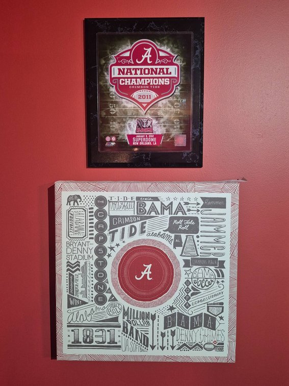Alabama Crimson Tide 2011 National Champions Plaque and Art Set