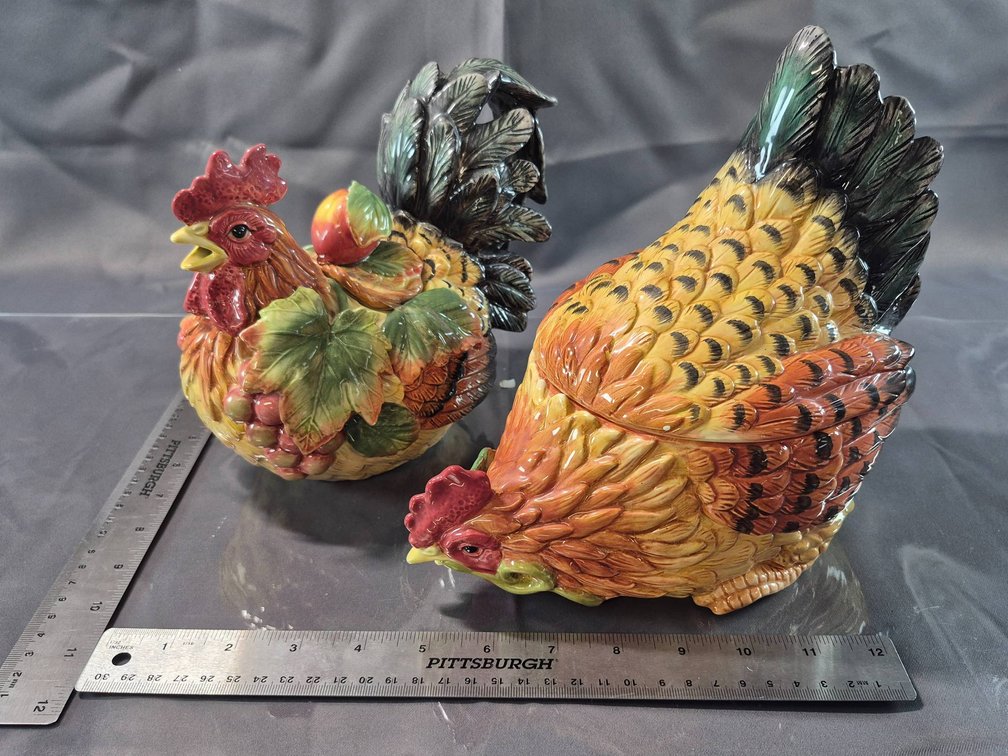 Fitz and Floyd Classics Handcrafted Ceramic Rooster Tureen and Creamer Set