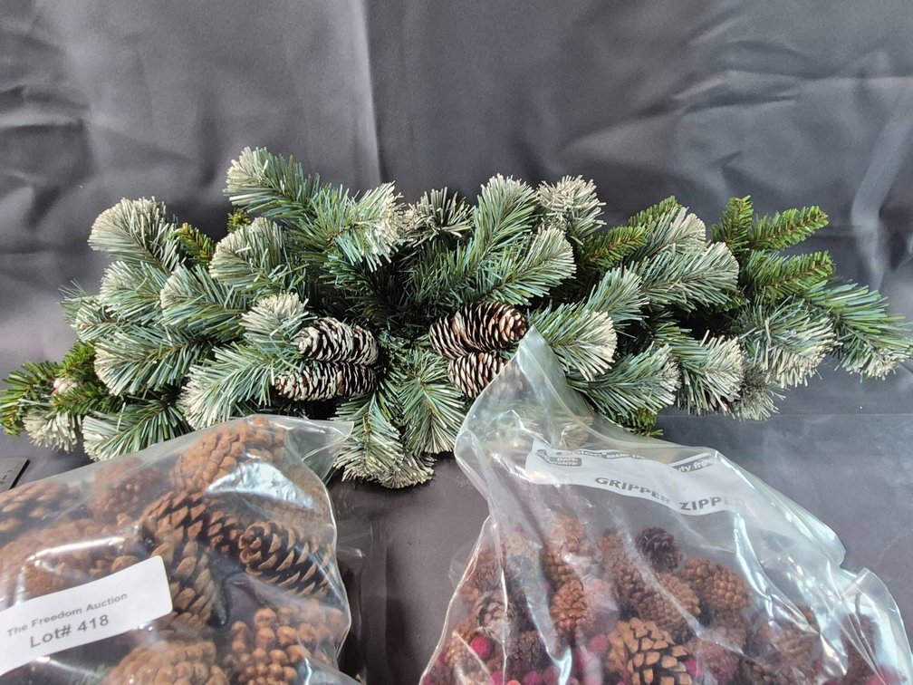 Artificial Pine Garland with Frosted Pinecones and Decorative Loose Pinecones