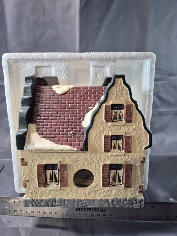 Department 56 Snow Village 'Sonoma' #5062-8 Ceramic Building