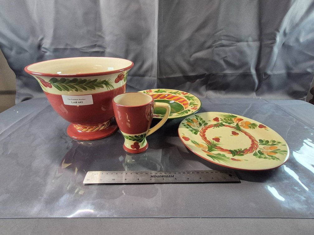 Southern Living at Home Gail Pittman Red and Green Ceramic Dinnerware Set
