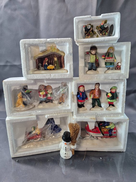 Department 56 Snow Village Handpainted Accessories Lot