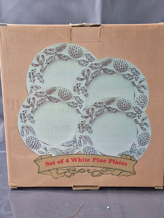 4 White Pine Plates by Christmas Traditions