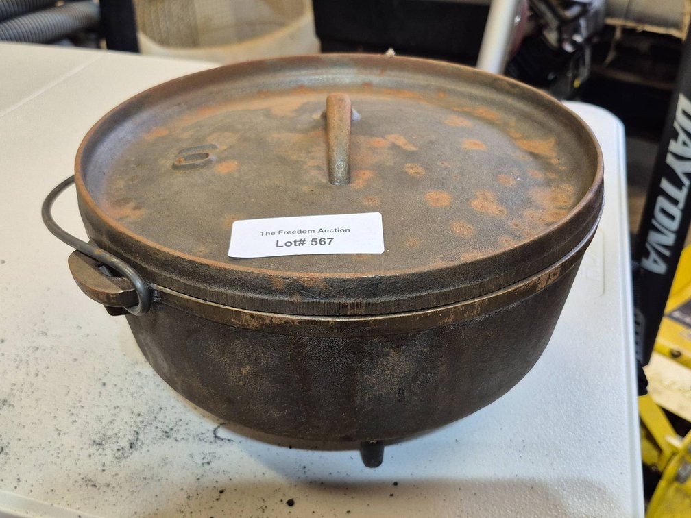 Cast Iron Dutch Oven No. 10 Made in USA with Lid and Handle