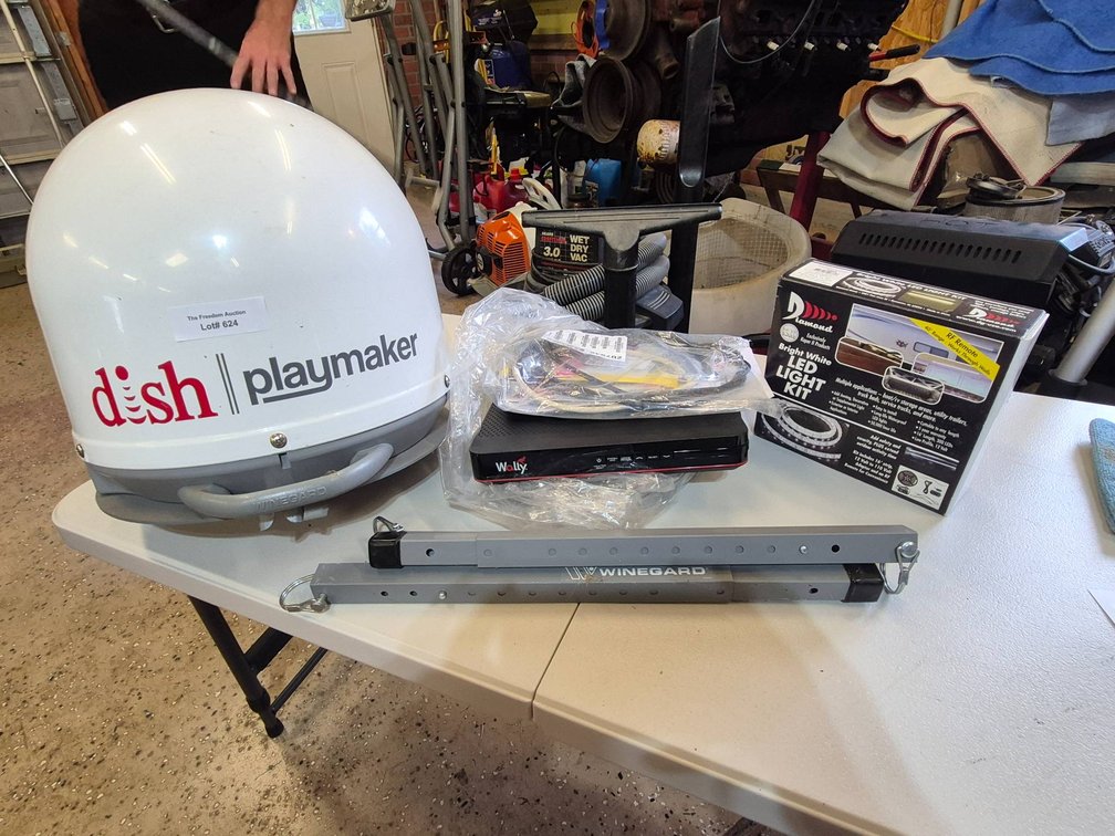 Dish Playmaker with Wally Receiver and Accessories