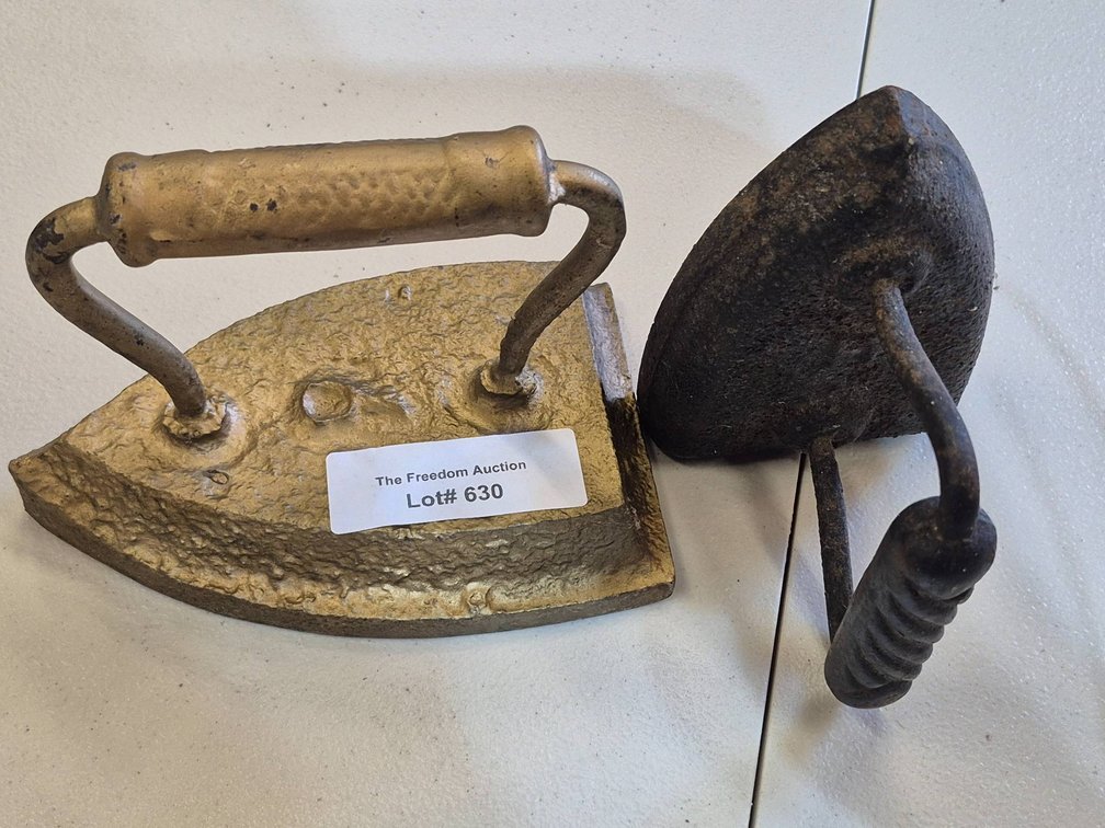 Cast Iron Sad Irons with Handles