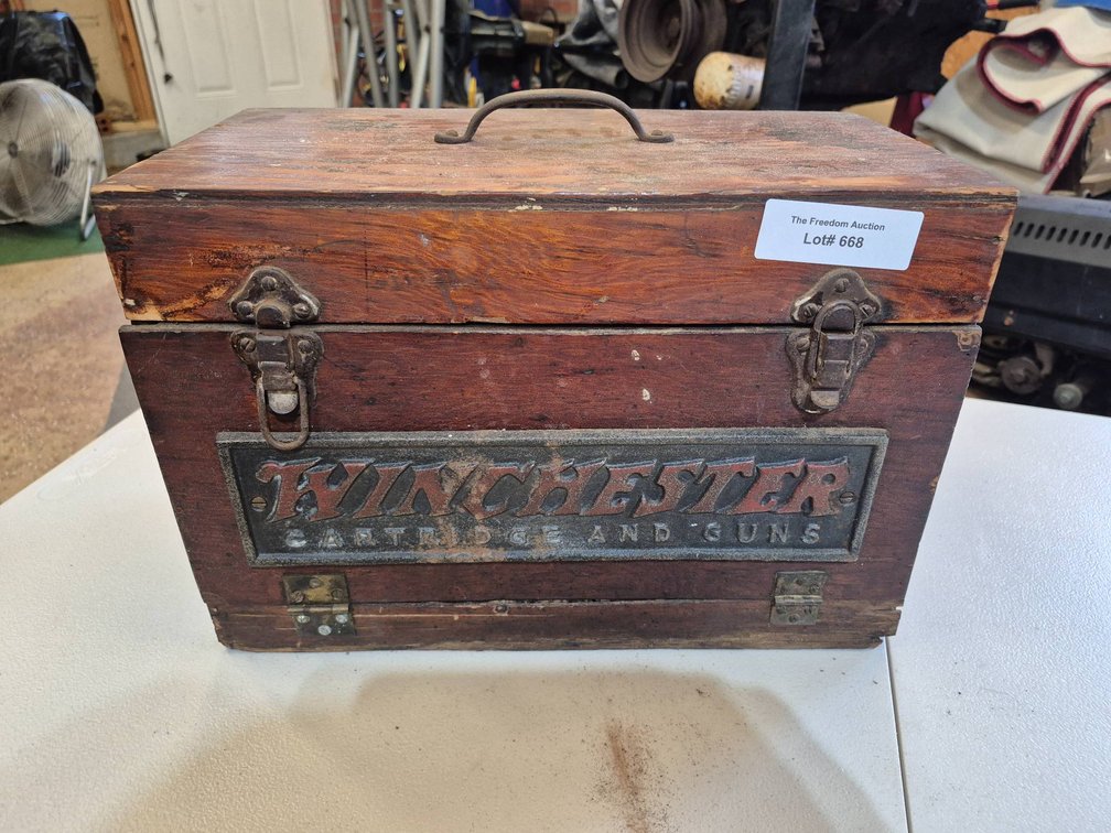 Winchester Wooden Storage Box for Rifles and Guns