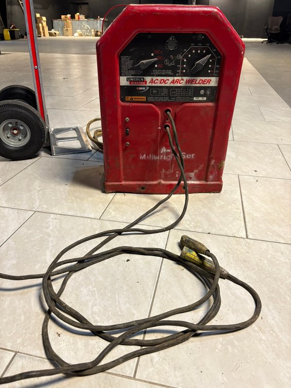 Lincoln Electric AC/DC 225/125 ARC Welder