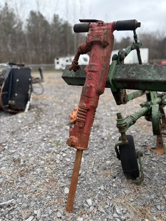 CP Jackhammer with chisel bit