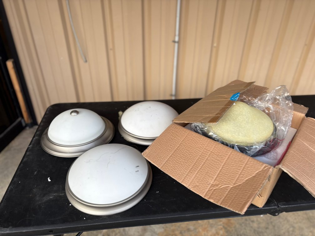 4 Round Dome Lights