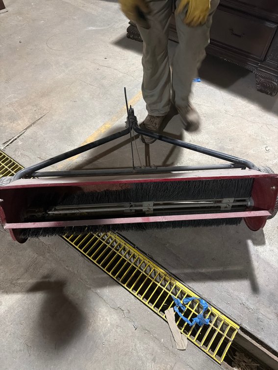 Craftsman Chain Drive 18 bushel capacity
