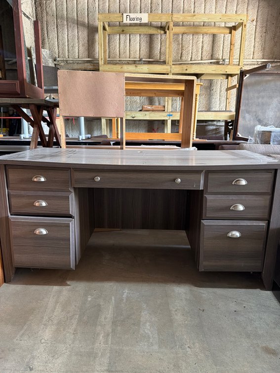 7 drawer desk