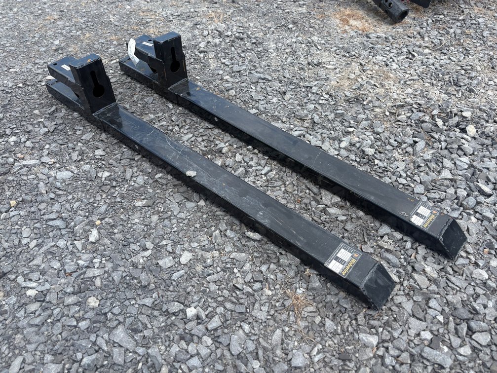 Wolverine Forks - bucket attach